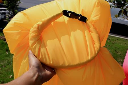 Caiga el envío del sofá de nylon portátil inflable rápido del plátano que acampa 