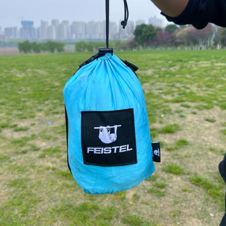 Manta de picnic portátil Family Pack 100% nailon, ideal para acampar, resistente a la arena y compacta para exteriores. 