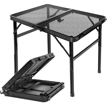 Mesa plegable portátil Grid con patas ajustables en altura para barbacoas y camping al aire libre.