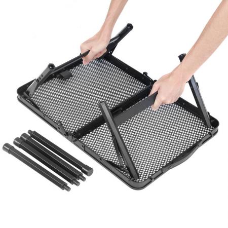Mesa plegable portátil Grid con patas ajustables en altura para barbacoas y camping al aire libre.