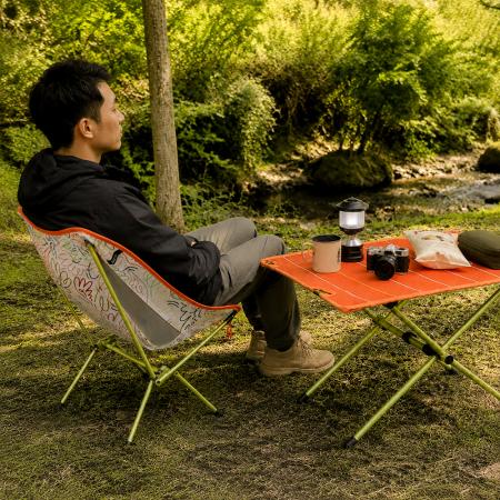 Muebles de exterior portátiles, silla lunar de camping, juego de mesa y silla plegable moderno de tres piezas de aluminio y tela Oxford 