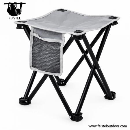 Taburete de camping plegable portátil con bolsillo lateral de malla – Taburete de viaje plegable y ligero de 0,4 kg, capacidad de 400 lb 